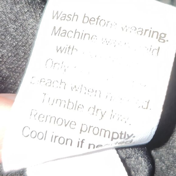 Elegant Nine West Black Crushed Satin Halter Mini Dress - Picture 12 of 13